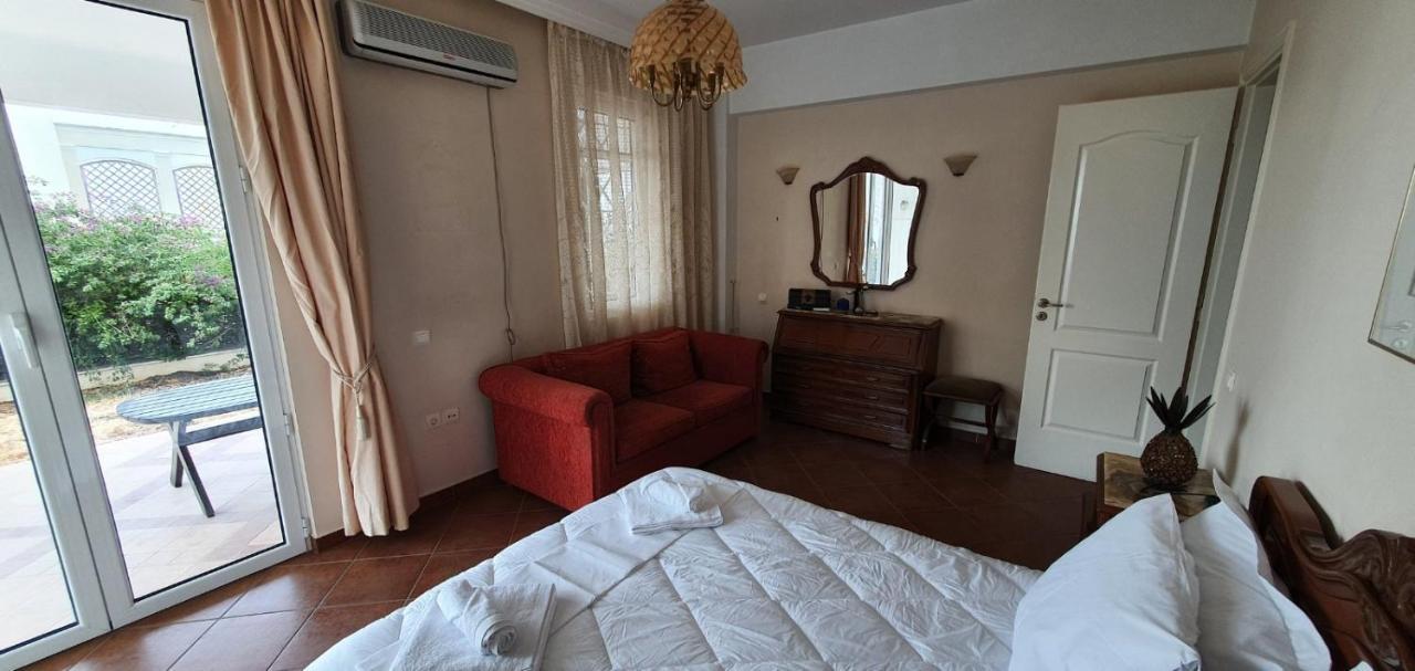 Athenian Luxury Villa In Glyfada ภายนอก รูปภาพ