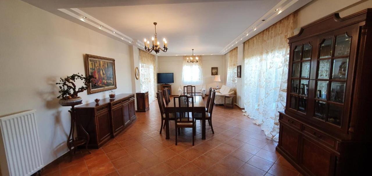 Athenian Luxury Villa In Glyfada ภายนอก รูปภาพ