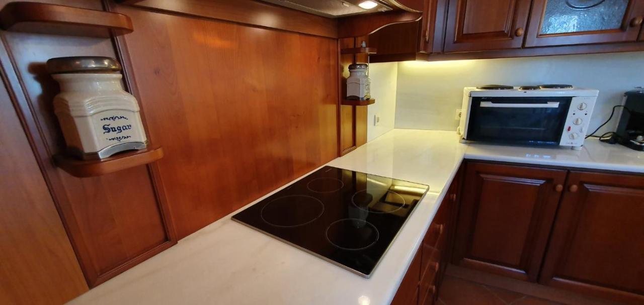 Athenian Luxury Villa In Glyfada ภายนอก รูปภาพ