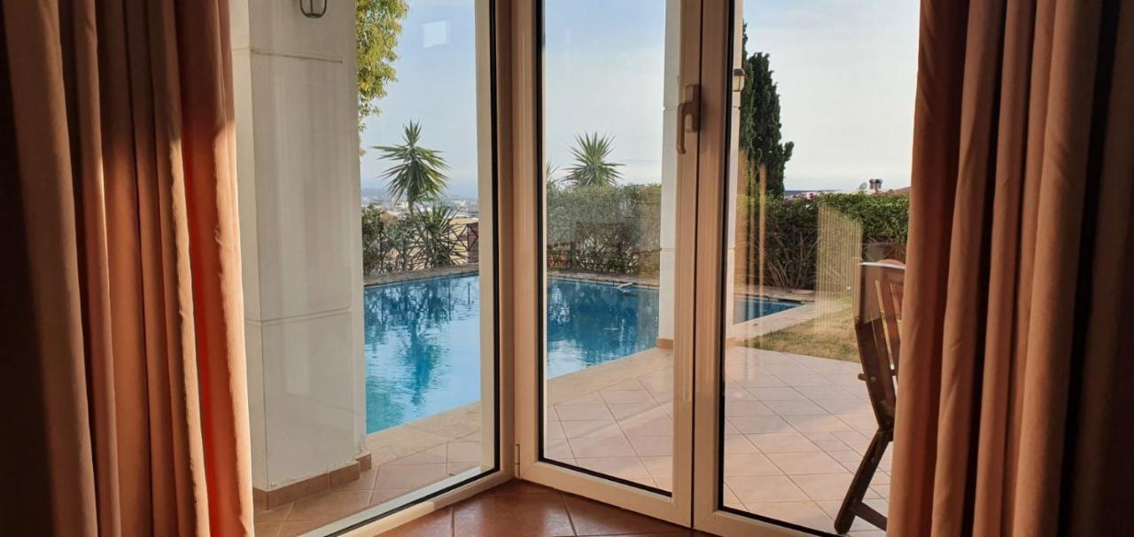 Athenian Luxury Villa In Glyfada ภายนอก รูปภาพ